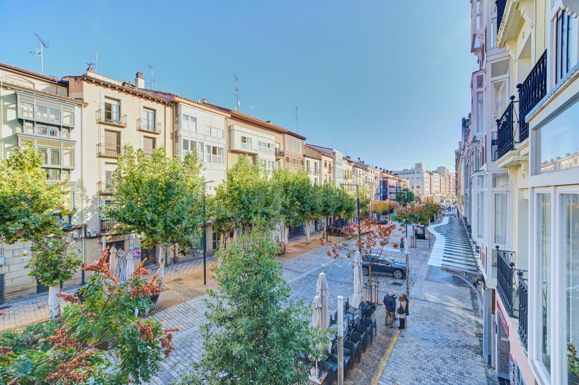Apartamento Breton De Los Herreros Логроньо Экстерьер фото